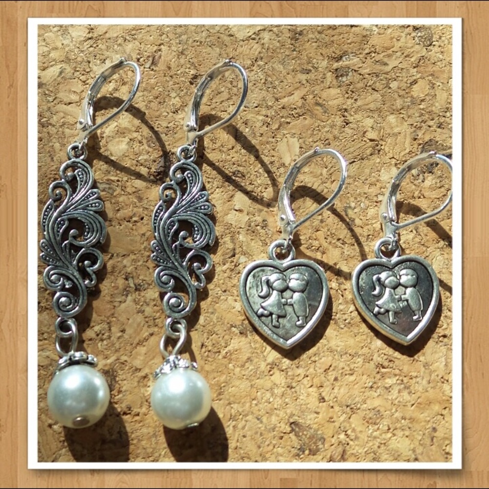 2 Pairs of Drop Dangle Lever Back Earrings